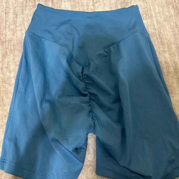 Gymshark Power Original tight butt scrunch shorts size small - Picture 3 of 4